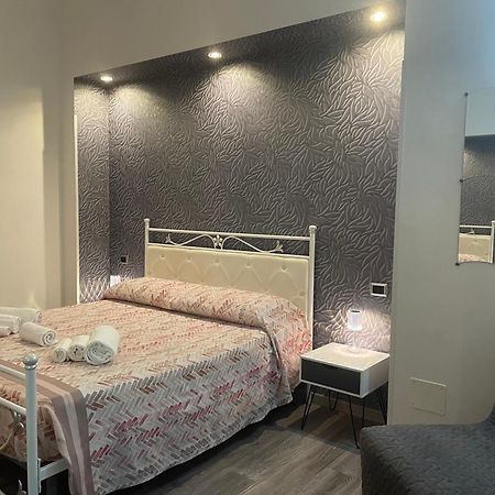 B&B Plebiscito central suite Napoli Esterno foto