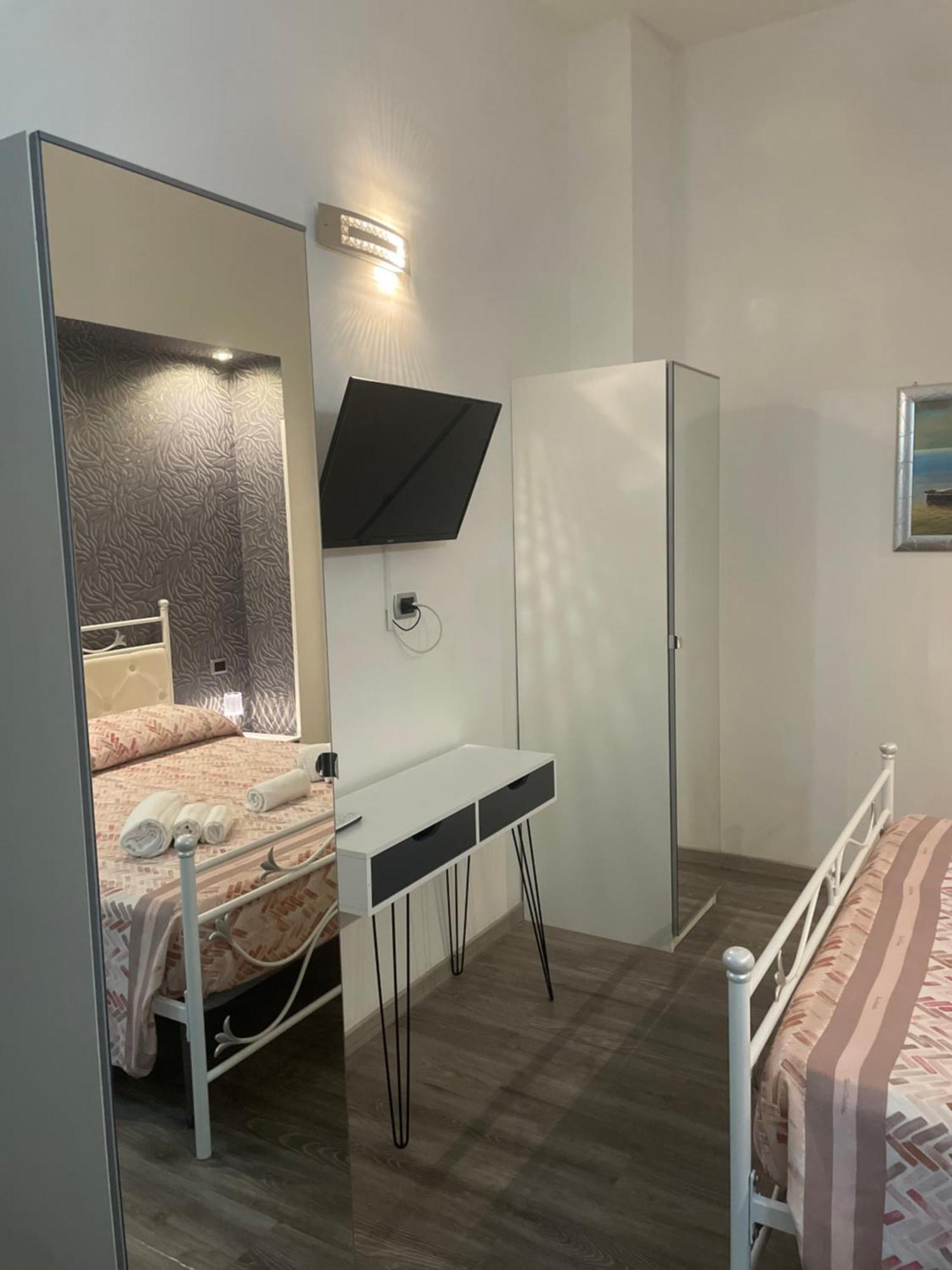 B&B Plebiscito central suite Napoli Esterno foto